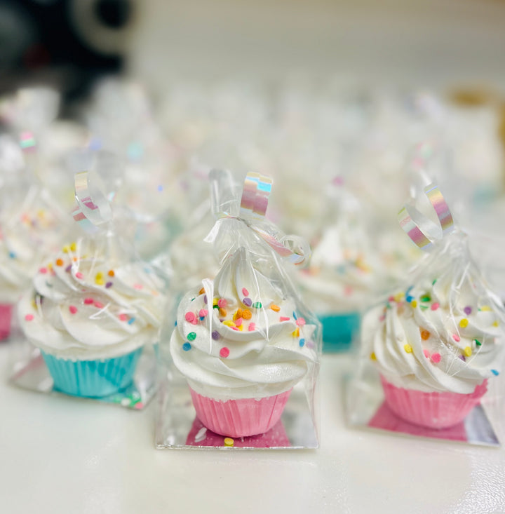 Happy Birthday Cupcake | Foaming Tub Cake Em'z Blendz Soap Co.