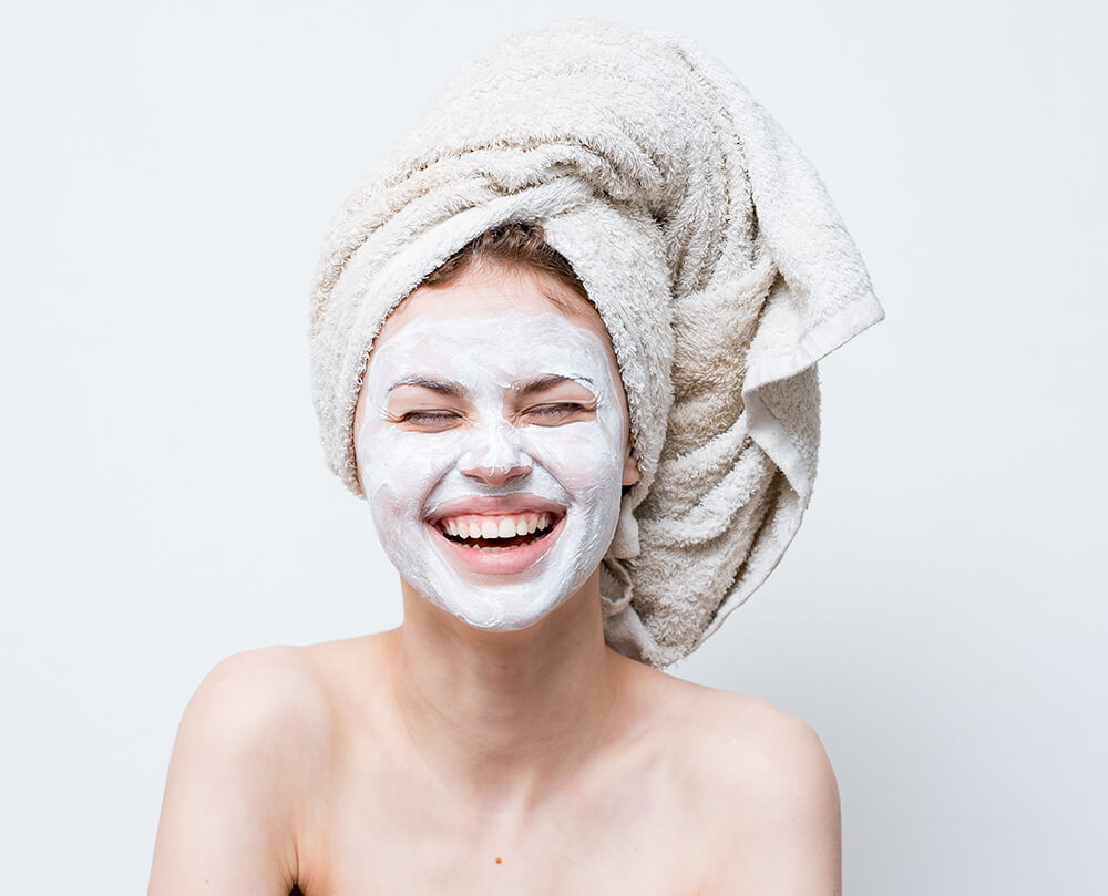 Fresh Facial Mask | Coconut & Vanilla Bean    Em'z Blendz Soap Co.