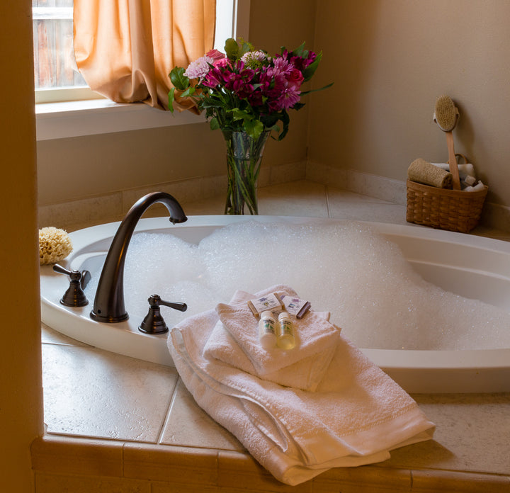 Natural Handcrafted Guest-size Amenity Bath Set - Pack of 10    Em'z Blendz Soap Co.