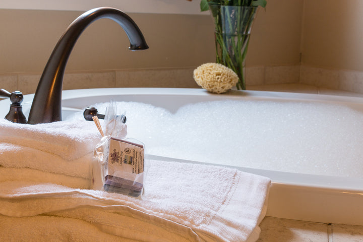 Natural Handcrafted Guest-size Amenity Bath Set - Pack of 10    Em'z Blendz Soap Co.