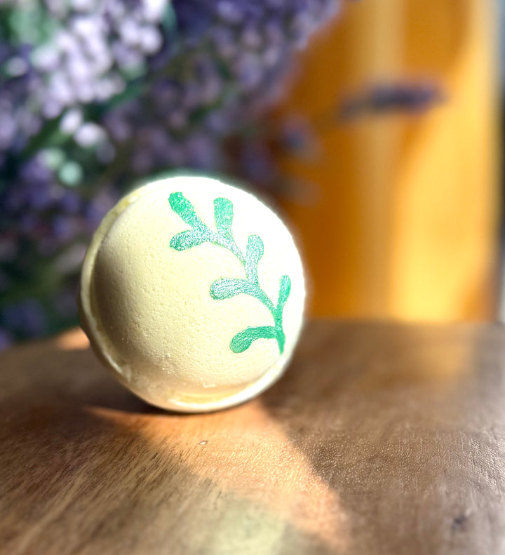 Piña Colada | Foaming Tub Truffle Em'z Blendz Soap Co.