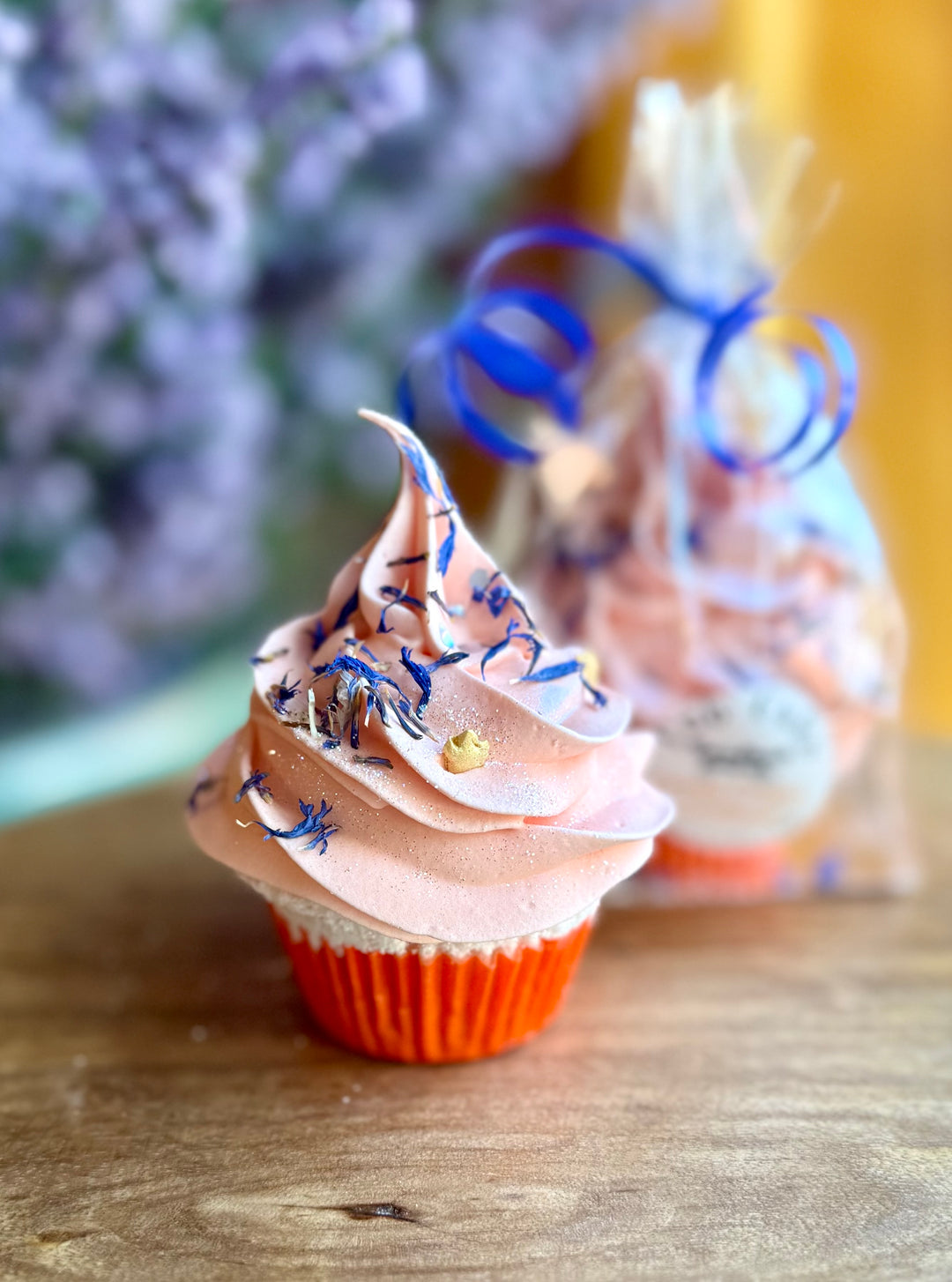 Orange Cream & Cornflower Tub Cake Em'z Blendz Soap Co.