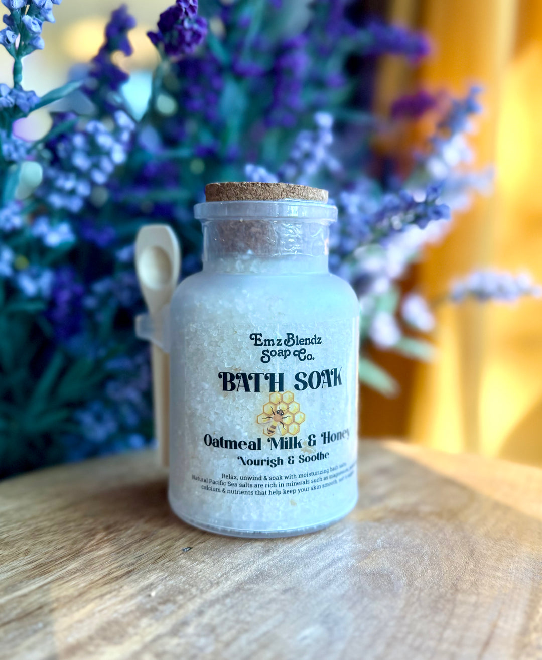Oatmeal, Milk & Honey Bath Soak Em'z Blendz Soap Co.
